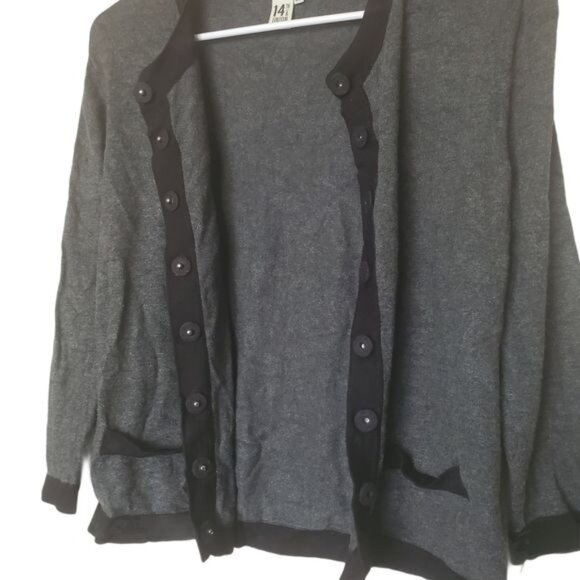 14TH & UNION Womens Cardigan SZ S Gray Black Snap Button Dark Academia Minimal - Picture 7 of 11